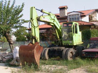 Ingrandisci