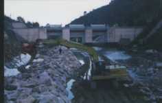 Ingrandisci